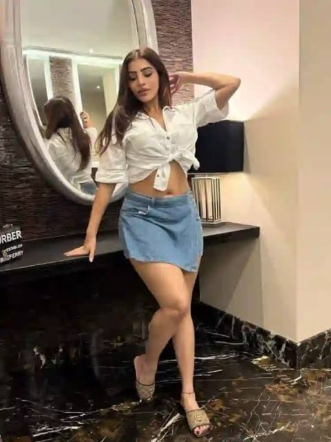 CALL GIRLS IN DELHI Najafgarh ꧁❤[☎️+91 70421 VIP 104524 ❤꧂ ...