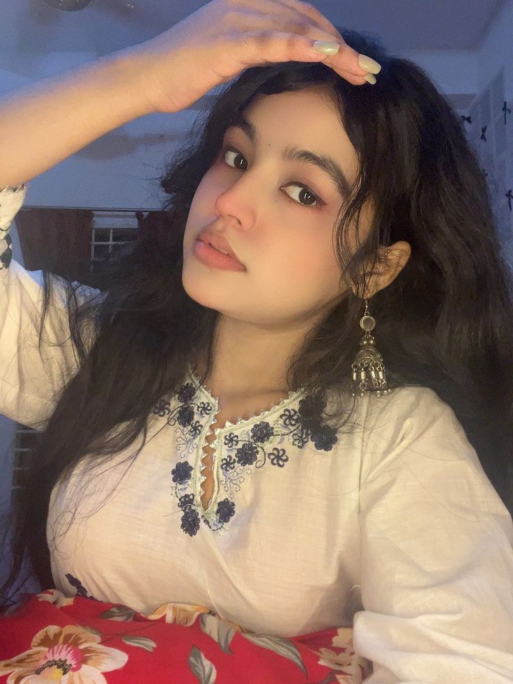 (VIP) Noida Call Girls In Logix Mall, Noida City Centre — 9220592151 Female Escorts