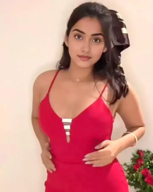 Call Girls in ibis New Delhi Aerocity 9220134599 Escorts Service