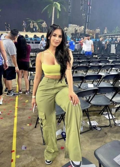 𝓗𝓞𝓣 Call Girls In Chittaranjan Park (Delhi) ™️✬→7303283898