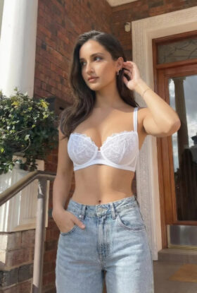 Delhi CaLL Girls The Metropolitan Hotel ⇆{ 9220980544 } दिल्ली Escorts SerVice
