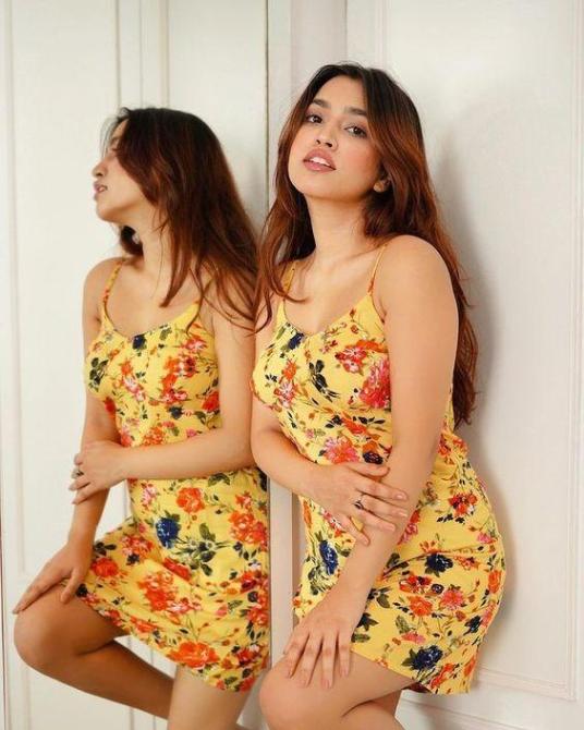 Call Girls ✯ Ghitorni (Delhi) ◆ 7303283898◆ Book Today Delhi Escorts