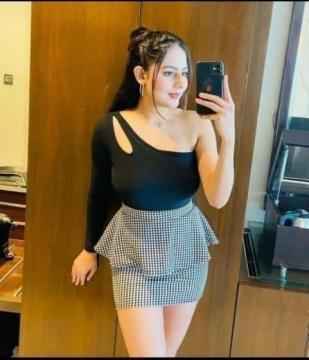 9220910337 Call Girls In Chirag Delhi Delhi Escorts