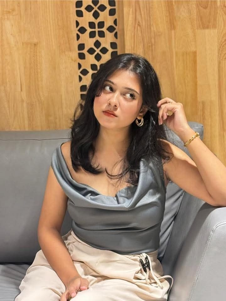 Young Call Girls In The Lalit Hotel New Delhi Connaught Place 9999275279 Escort Service